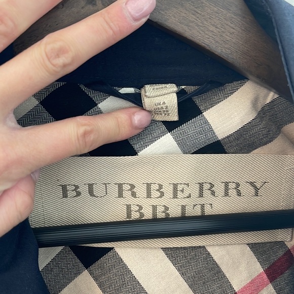 Burberry trench jacket - Picture 3 of 7
